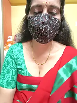 Snapshot of mallu-reshma chatting on October 16, 2025, 4:48 pm mallu-reshma online show from October 16, 2025, 4:48 pm