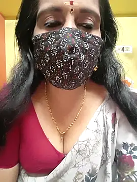 Snapshot of mallu-reshma chatting on October 20, 2025, 7:31 am mallu-reshma online show from October 20, 2025, 7:31 am