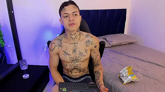 Snapshot of john_mystic chatting on November 22, 2025, 3:38 am john mystic online show from November 22, 2025, 3:38 am