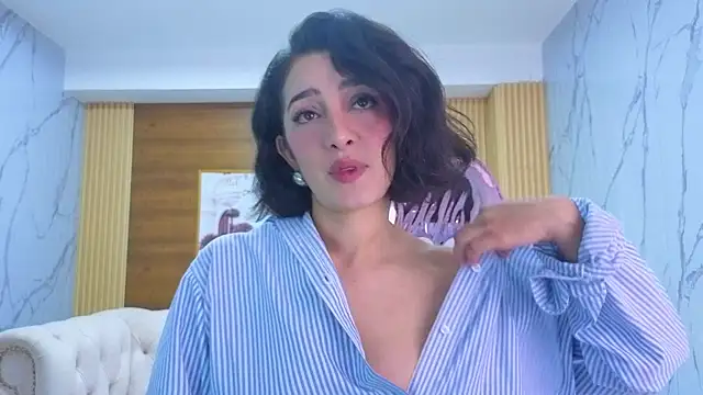 Snapshot of sara_lopez_s chatting on June 26, 2026, 1:39 pm sara lopez s online show from June 26, 2026, 1:39 pm