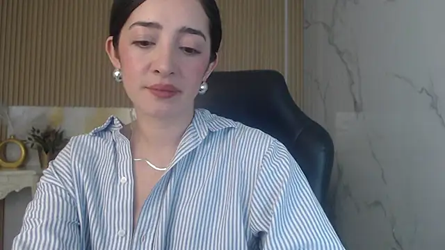 sara lopez s online show from May 8, 2026, 1:59 pm