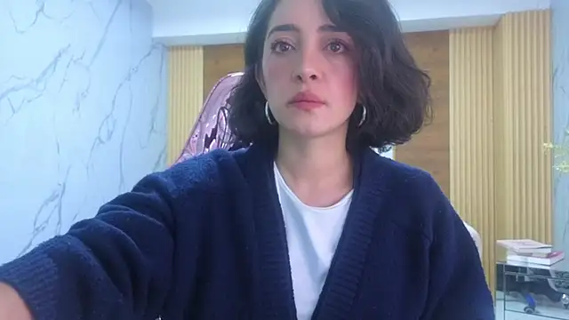 Snapshot of sara_lopez_s chatting on May 10, 2026, 1:14 pm sara lopez s online show from May 10, 2026, 1:14 pm