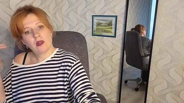 Elannaria online show from September 12, 2025, 3:56 pm