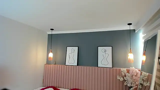 Mila Hank  online show from February 28, 2026, 12:16 pm