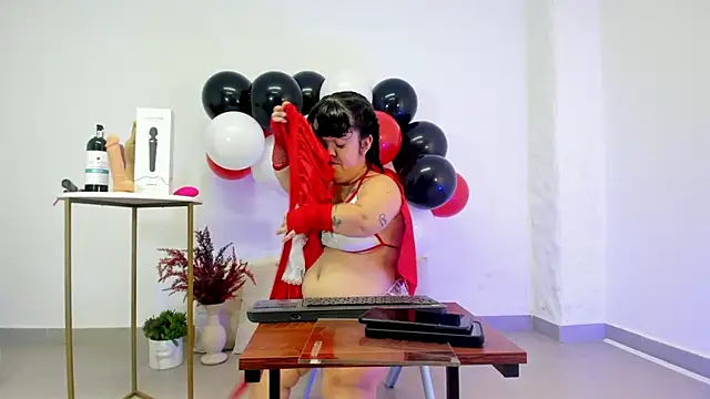 PamelaBonnet mml online show from April 29, 2026, 7:53 pm