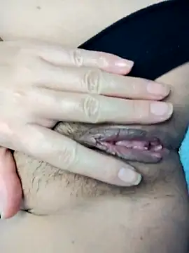 Snapshot of Lyly_suri07 chatting on March 11, 2026, 8:03 pm Lyly suri07 online show from March 11, 2026, 8:03 pm