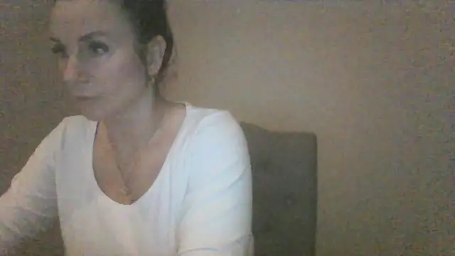 Justnani001 online show from February 22, 2026, 10:44 pm