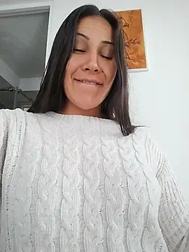 KittyHoleshot87 online show from February 24, 2026, 2:29 pm