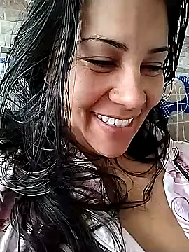 KittyHoleshot87 online show from October 17, 2025, 3:58 pm