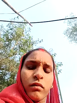 Idhika Jha online show from October 17, 2025, 11:23 am