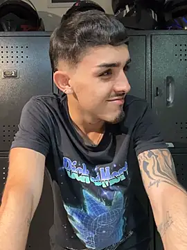 Snapshot of NikoStone_ chatting on July 16, 2026, 3:14 am NikoStone online show from July 16, 2026, 3:14 am