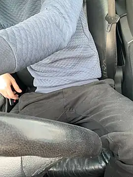 Snapshot of bmwe71 chatting on March 12, 2026, 1:48 pm bmwe71 online show from March 12, 2026, 1:48 pm