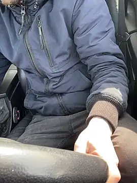 Snapshot of bmwe71 chatting on March 5, 2026, 10:45 am bmwe71 online show from March 5, 2026, 10:45 am