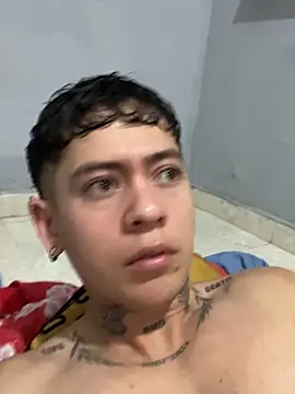 Snapshot of AlamJams chatting on March 4, 2026, 6:48 pm AlamJams online show from March 4, 2026, 6:48 pm