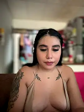 Snapshot of Sophie_Dreamss chatting on October 19, 2025, 8:11 pm Sophie Dreamss online show from October 19, 2025, 8:11 pm