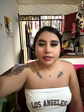 Snapshot of Sophie_Dreamss chatting on November 16, 2025, 6:12 pm Sophie Dreamss online show from November 16, 2025, 6:12 pm