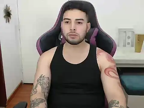 baby mateo online show from December 1, 2025, 10:43 pm