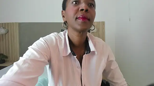 Snapshot of coral15_ chatting on November 13, 2025, 1:42 am coral15 online show from November 13, 2025, 1:42 am