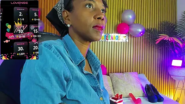 Snapshot of coral15_ chatting on October 16, 2025, 2:20 am coral15 online show from October 16, 2025, 2:20 am