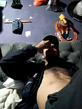 hairy mannn online show from December 2, 2025, 1:50 am