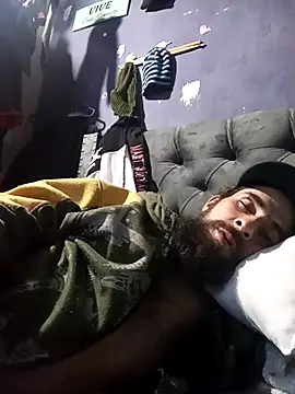 hairy mannn online show from November 16, 2025, 3:39 pm