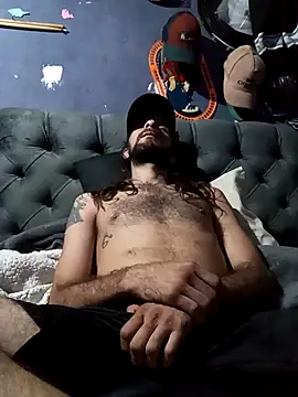 hairy mannn online show from December 22, 2025, 5:13 pm