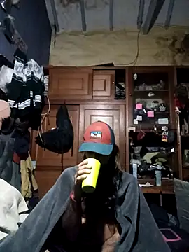 hairy mannn online show from December 22, 2025, 5:07 am