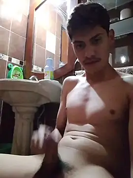 aispuro8505 online show from March 18, 2026, 7:11 am