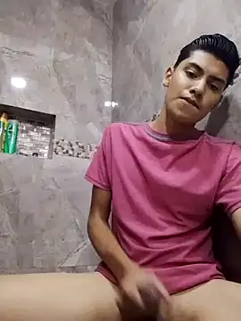 aispuro8505 online show from October 15, 2025, 6:33 am