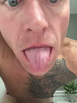 Snapshot of DILFiGuess11 chatting on September 10, 2025, 3:05 am DILFiGuess11 online show from September 10, 2025, 3:05 am