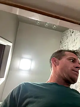 Snapshot of DILFiGuess11 chatting on September 12, 2025, 5:29 am DILFiGuess11 online show from September 12, 2025, 5:29 am