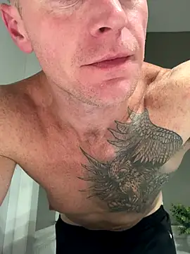 Snapshot of DILFiGuess11 chatting on September 15, 2025, 5:08 am DILFiGuess11 online show from September 15, 2025, 5:08 am