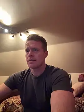 Snapshot of DILFiGuess11 chatting on February 9, 2026, 1:47 am DILFiGuess11 online show from February 9, 2026, 1:47 am