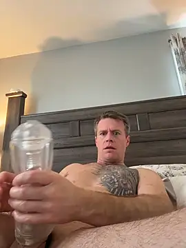 Snapshot of DILFiGuess11 chatting on February 14, 2026, 3:34 pm DILFiGuess11 online show from February 14, 2026, 3:34 pm