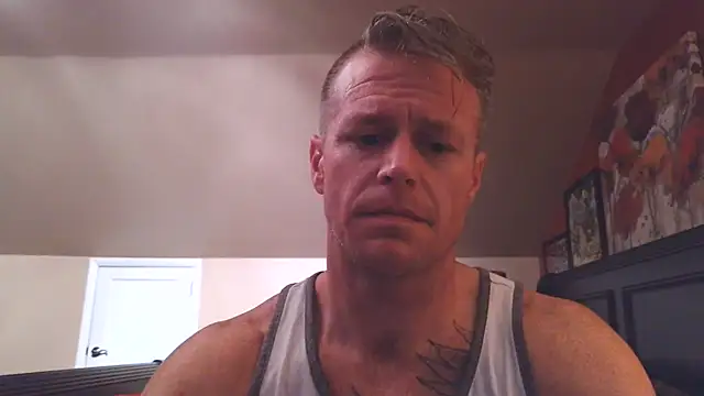 DILFiGuess11 online show from June 21, 2026, 5:02 am