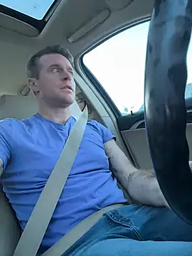 Snapshot of DILFiGuess11 chatting on February 4, 2026, 10:27 pm DILFiGuess11 online show from February 4, 2026, 10:27 pm