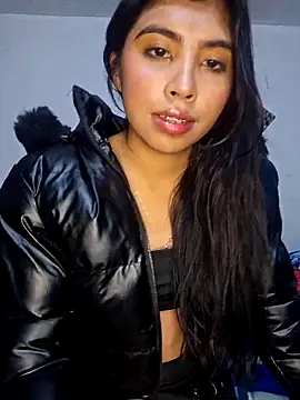 Snapshot of DianeSuns_ chatting on October 16, 2025, 1:03 am DianeSuns online show from October 16, 2025, 1:03 am