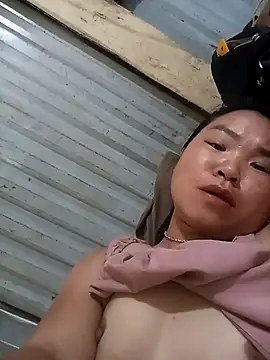 may-squirl online show from October 11, 2025, 1:17 am