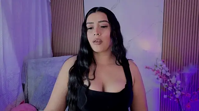 Snapshot of Kayleemorales chatting on June 12, 2026, 5:00 pm Kayleemorales online show from June 12, 2026, 5:00 pm