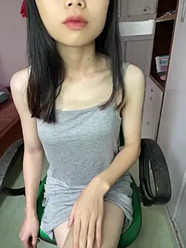 Snapshot of _Mon_23 chatting on December 14, 2025, 2:29 am Mon 23 online show from December 14, 2025, 2:29 am