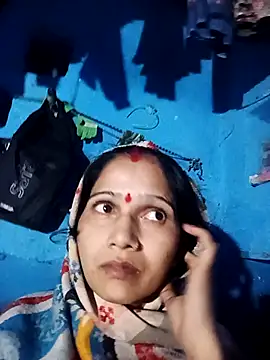 Jooli xx online show from November 15, 2025, 1:59 pm