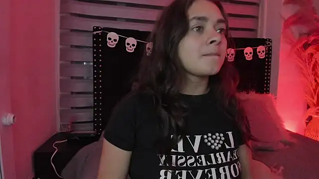 Snapshot of ambar_69_ chatting on October 25, 2025, 4:44 am ambar 69 online show from October 25, 2025, 4:44 am