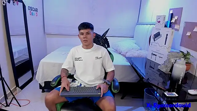 Snapshot of Jack_castell chatting on March 6, 2026, 11:33 pm Jack castell online show from March 6, 2026, 11:33 pm