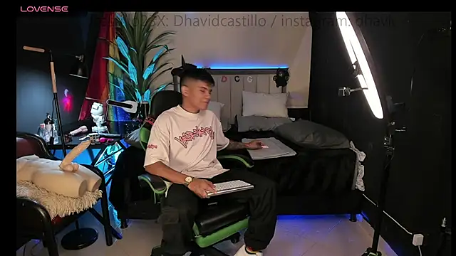 Snapshot of Jack_castell chatting on May 9, 2026, 11:02 am Jack castell online show from May 9, 2026, 11:02 am
