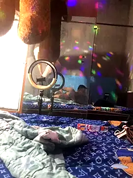 Snapshot of leehank01 chatting on October 22, 2025, 4:28 pm leehank01 online show from October 22, 2025, 4:28 pm