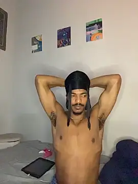 TRILLAHUNG online show from October 13, 2025, 2:46 am