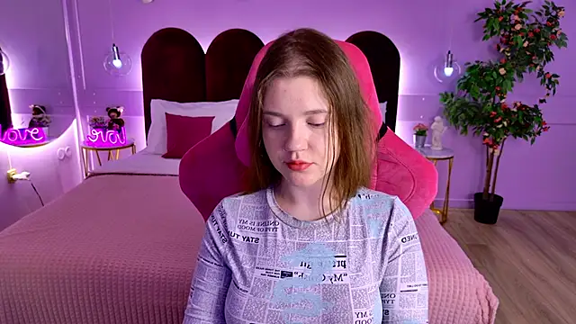 Snapshot of AlmaSound chatting on May 7, 2026, 5:11 am AlmaSound online show from May 7, 2026, 5:11 am