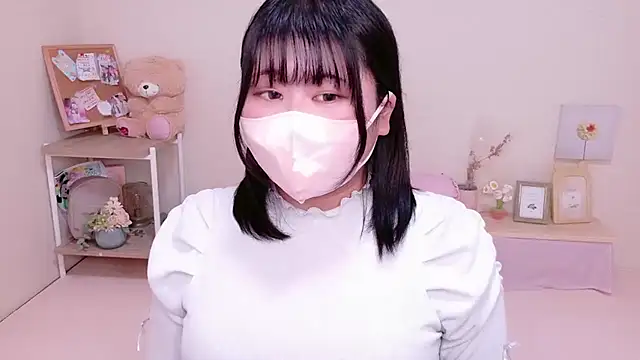 Snapshot of NANAMInn_ chatting on December 18, 2025, 11:03 am NANAMInn online show from December 18, 2025, 11:03 am