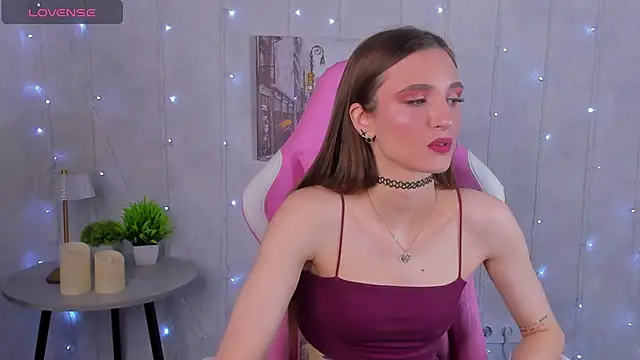 Snapshot of Alisha_Green chatting on October 11, 2025, 10:27 am Alisha Green online show from October 11, 2025, 10:27 am