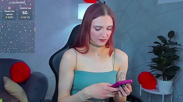 Snapshot of Alisha_Green chatting on February 23, 2026, 9:32 am Alisha Green online show from February 23, 2026, 9:32 am